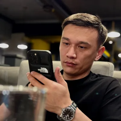 Актер, 34 жас