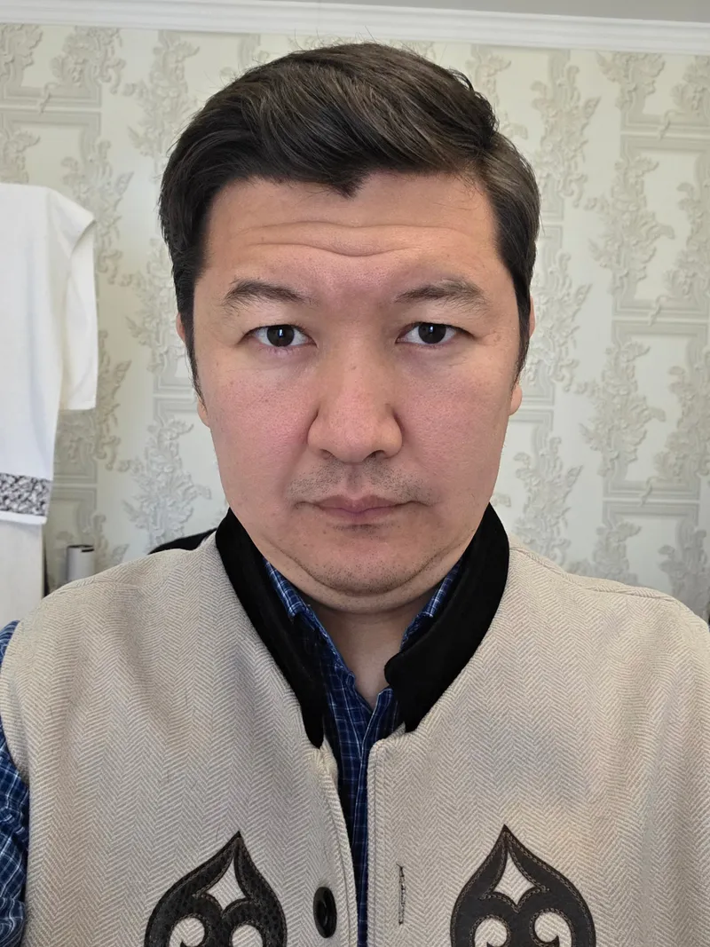 Актер, 35 жас