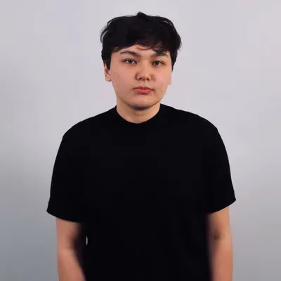 Актер, 18 жас