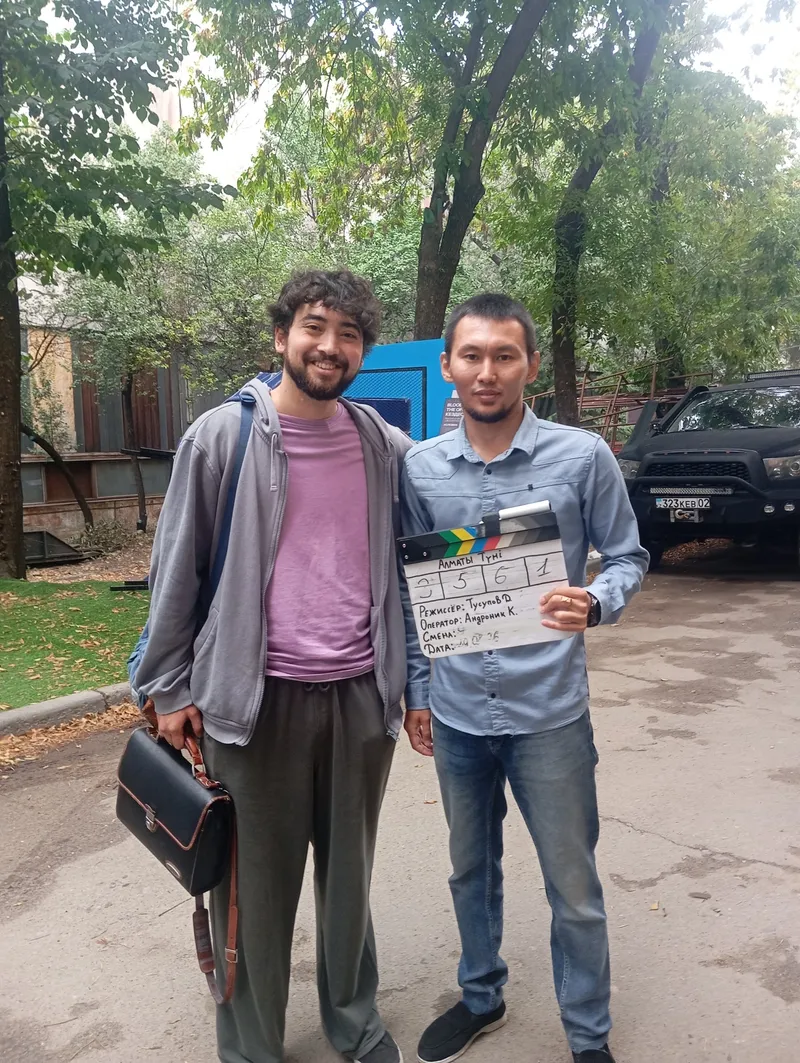 Актёр, 30 лет