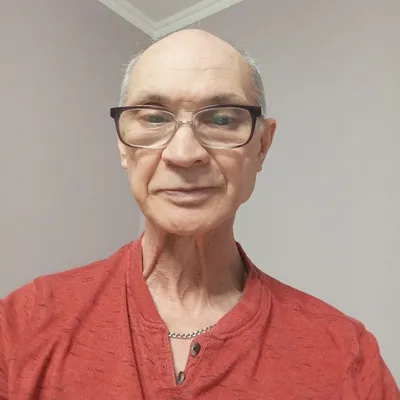 Актёр, 62 года