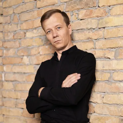 Актёр, 40 лет