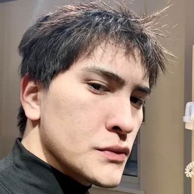 Актер, 20 жас