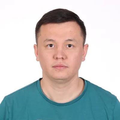Актер, 32 жас