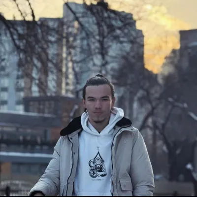 Актер, 19 жас