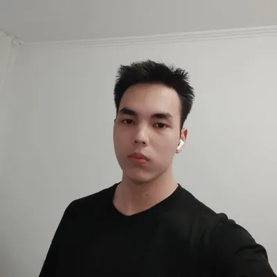 Актер, 18 жас