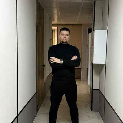 Актер, 33 жас