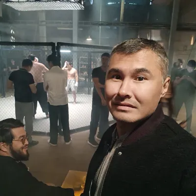 Актер, 44 жас
