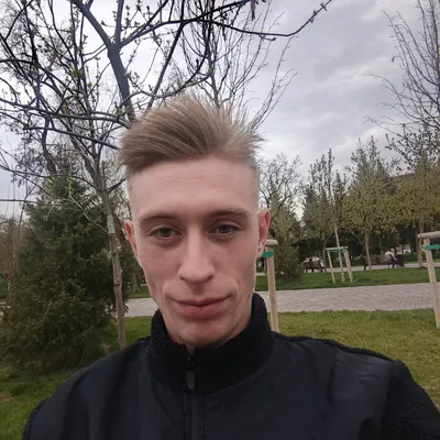 Актер, 25 жас