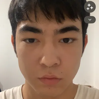 Актёр, 20 лет