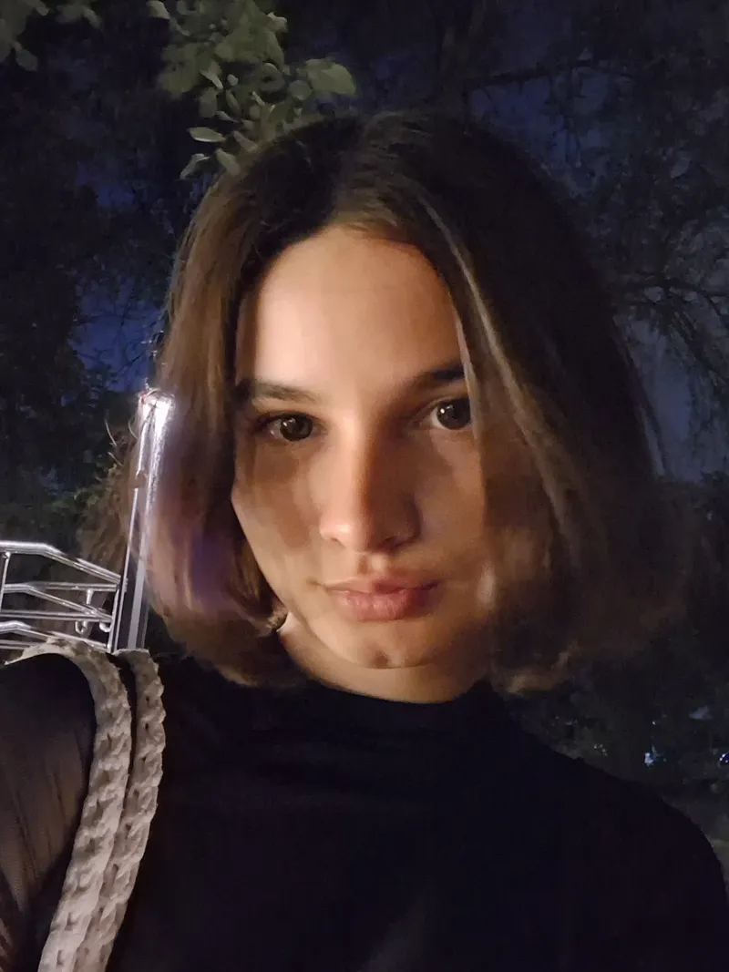 Актриса, 20 лет