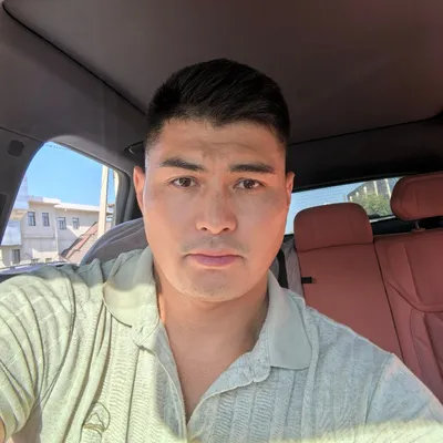 Актер, 33 жас