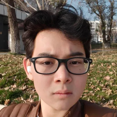 Актёр, 20 лет