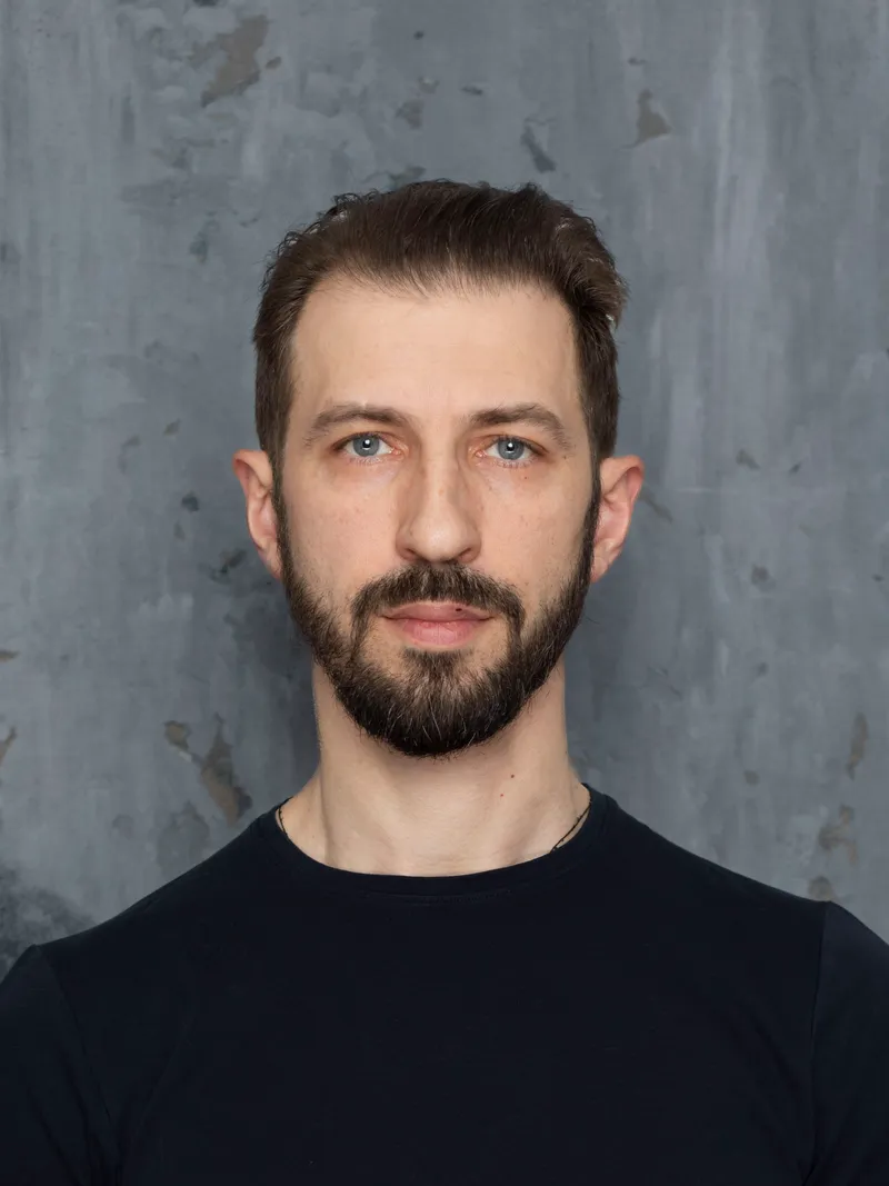 Актер, 46 жас