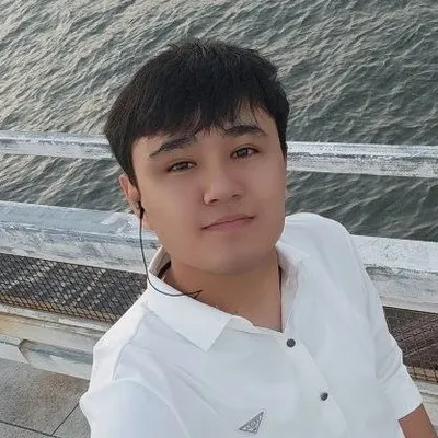 Актёр, 23 года
